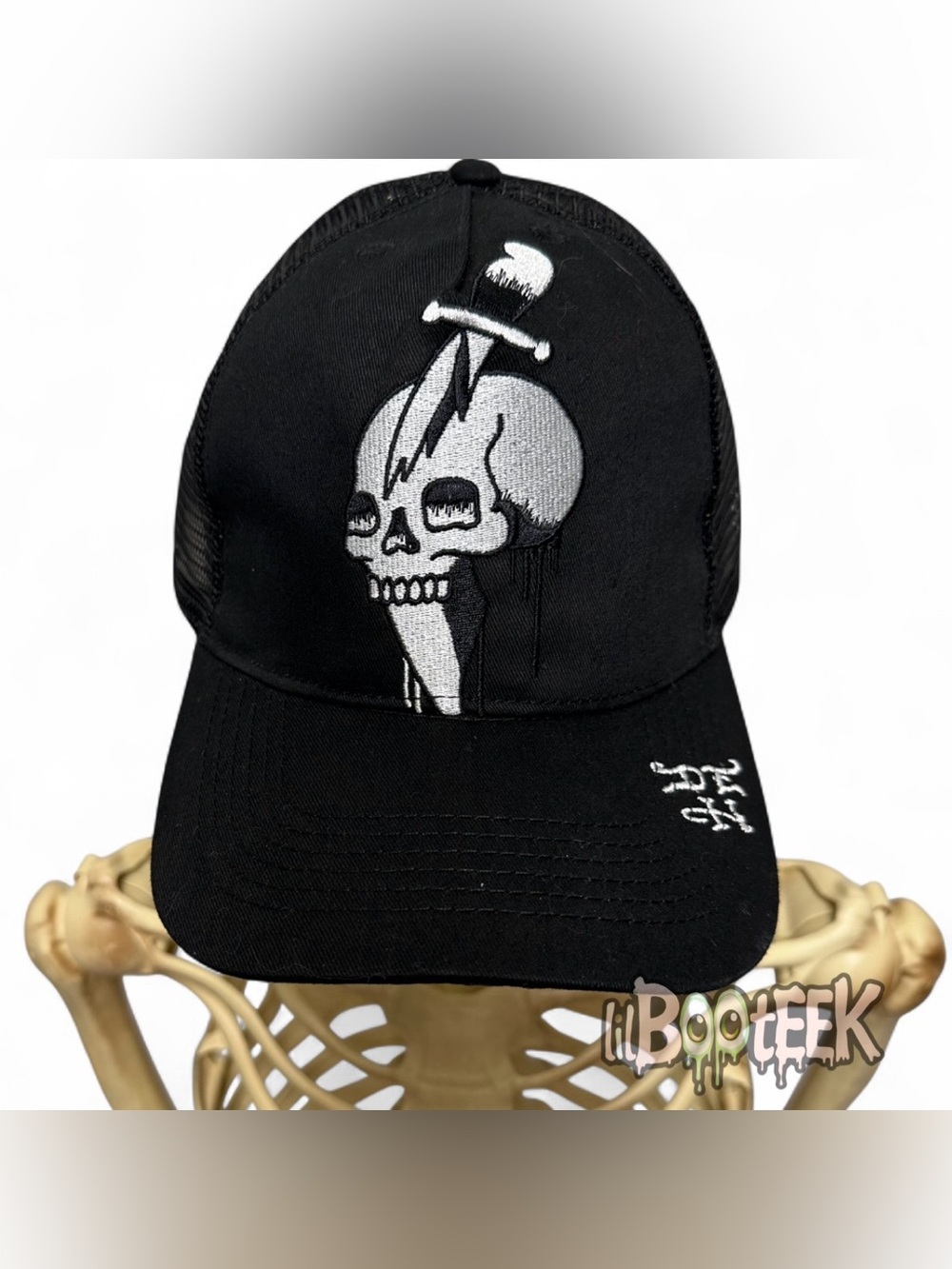 Ed Hardy Mens Adjustable Snapback Trucker Hat Black Skull & Dagger NEW Y2K